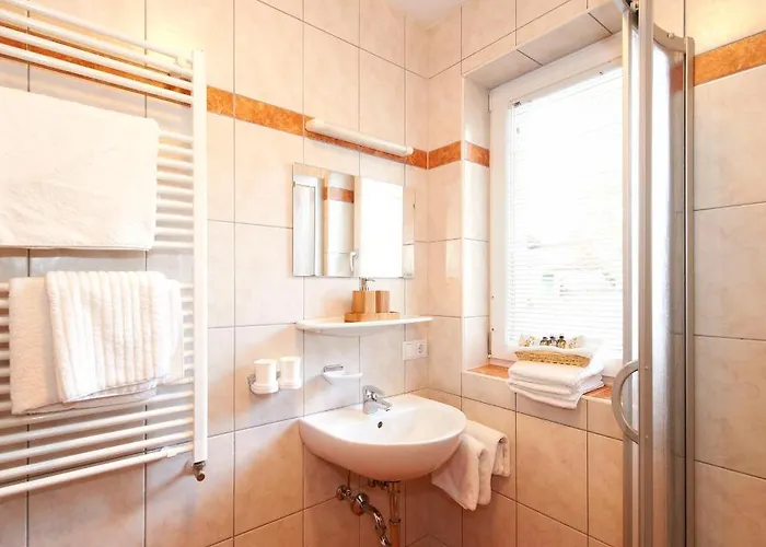 ゲストハウス Appartementhaus Gratz 4*