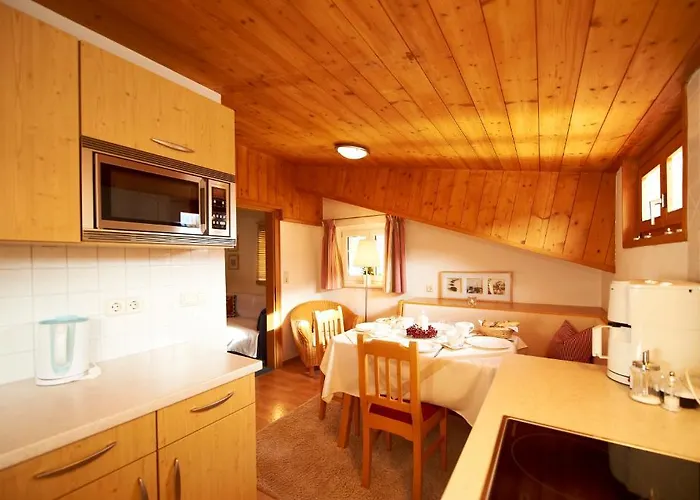 Appartementhaus Gratz ゲストハウス ヴァークライン